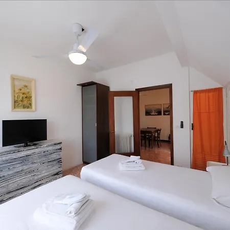 Terrace View - 5 Minuti Dal Mare راباللو